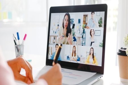 young-asia-businesswoman-using-laptop